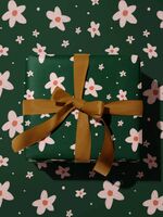 Бумага упаковочная "Ромашки" (67х100 см)