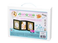 Барельеф гипсовый "Лапочка. Слепки ножек вашего малыша. Классик" (тройная коричневая рамка со стеклом)