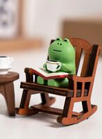 Фигурка "Лягушонок в кресле"