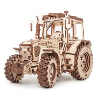 Сборная деревянная модель "Трактор Беларус-82"